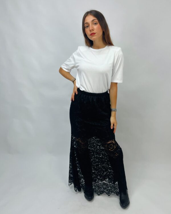 Gonna lunga in pizzo con fodera