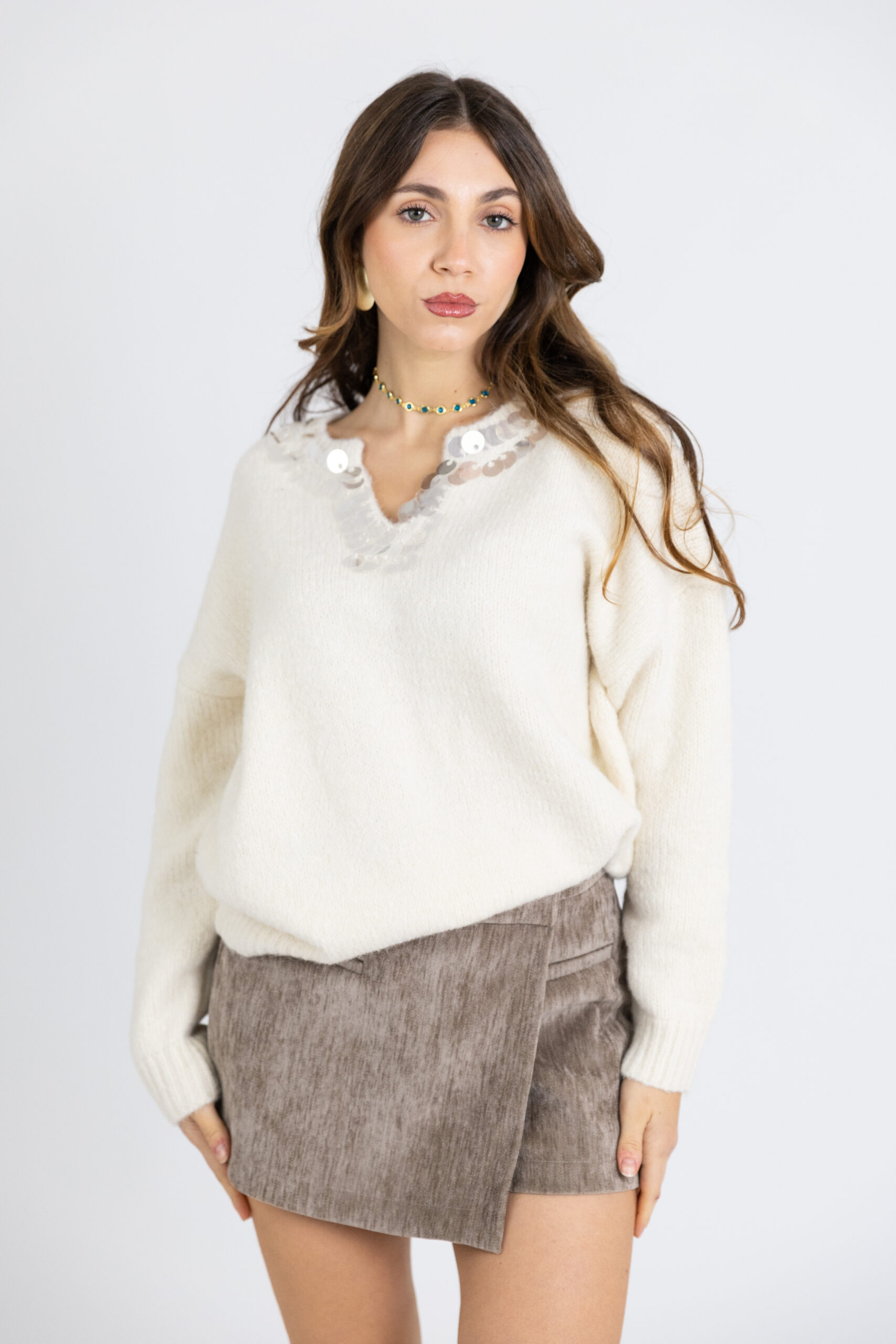 Maglione scollo V con paillettes