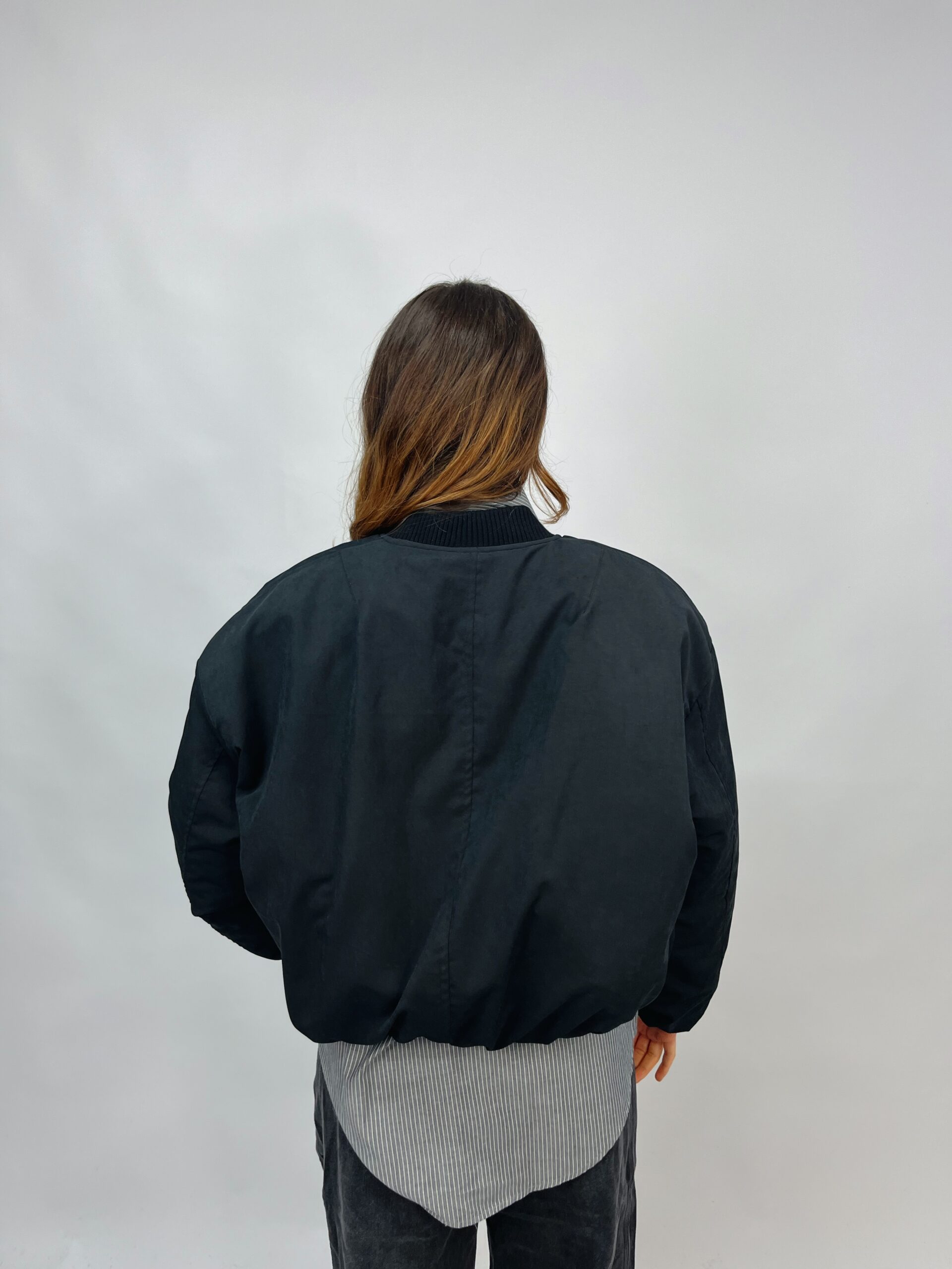 Bomber con interno imbottito e trapuntato - immagine 3