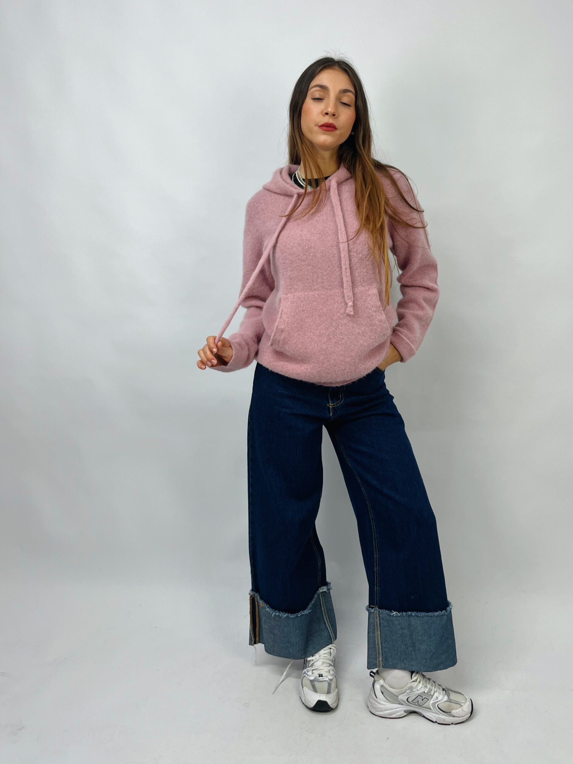 Jeans dritto con maxi risvolto sfrangiato - immagine 5