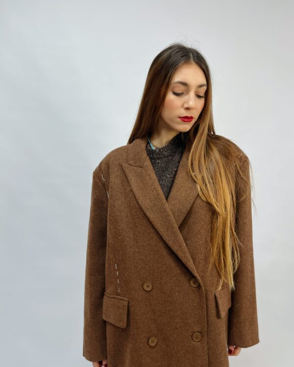 MADAME - Cappotto in lana con impunture