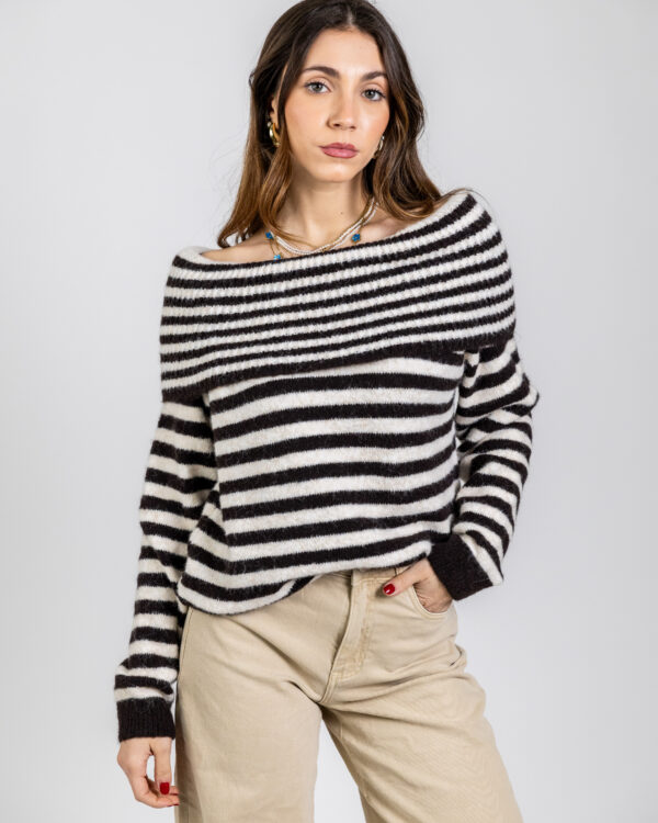 Maglia soft con scollo bardot